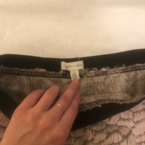 Urban Outfitters ‘feathered’ skirt - Picture 3 of 3